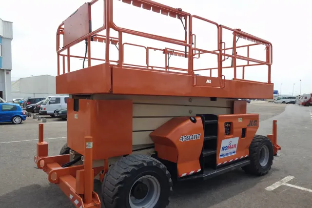 Подъемник ножничный JLG 4394RT