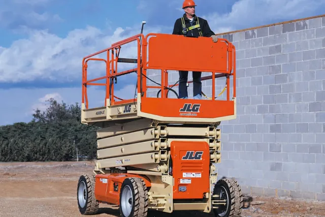 Подъемник ножничный JLG 4069LE