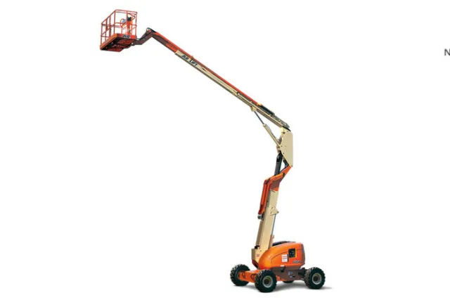Самоходный коленчатый подъемник JLG 600A