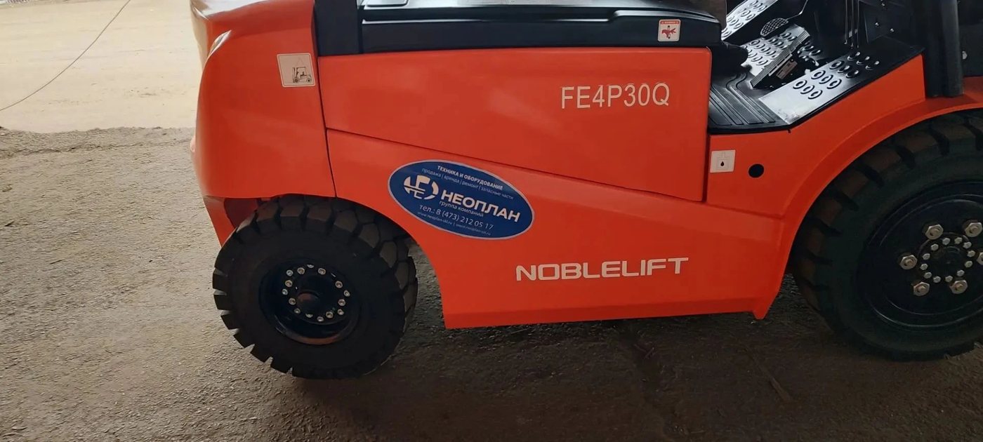 Noblelift: штабелёр, электропогрузчик, 2 транспортировщика