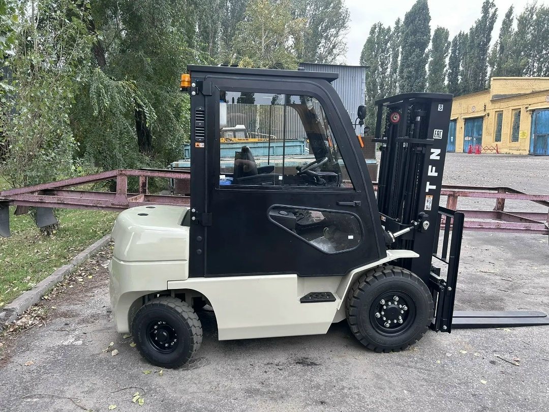 TFN CPCD25 LFL3000 с тёплой кабиной